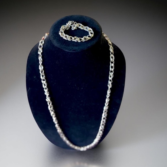 Monet silver double links with texture necklace and bracelet Vintage - Picture 5 of 13